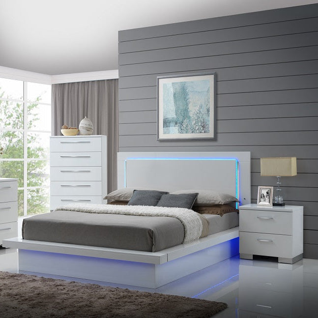 Sapphire King Bed + Nightstand White Laquer / LED