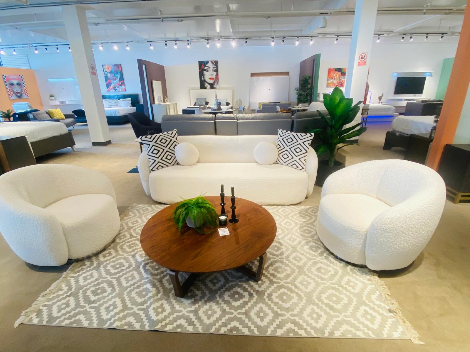 MB-2425 3-seater Sofa w/Two Round Pillows Viking Sand