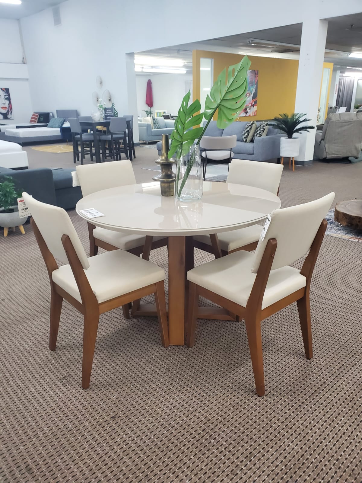 Bennet - Round Dining Table 45" Dia. (Off-White Gloss-Glass top/Natural Base) - 48095