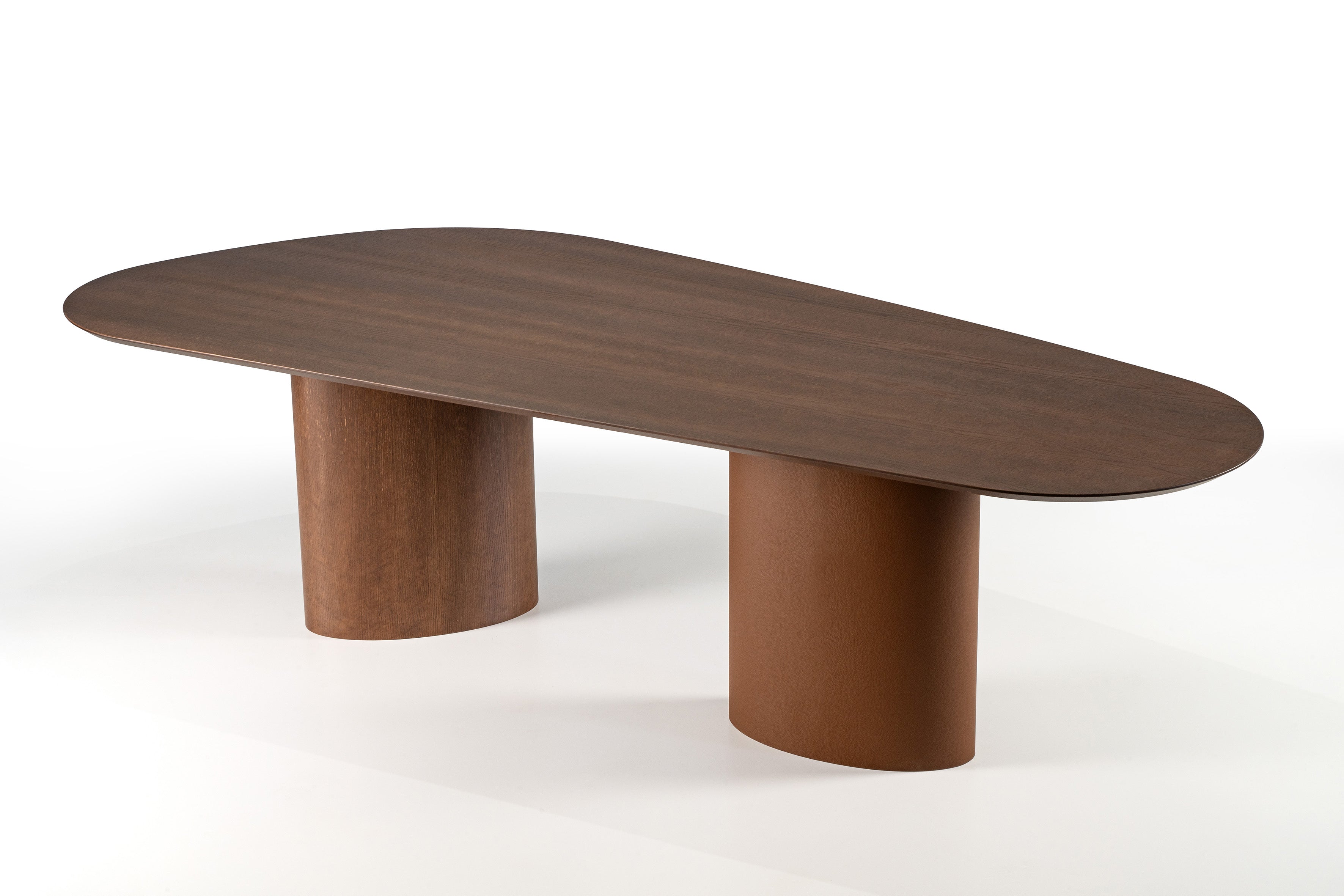 BRISA Dining Table 106.3"L x 70.9"W Walnut (Noce)