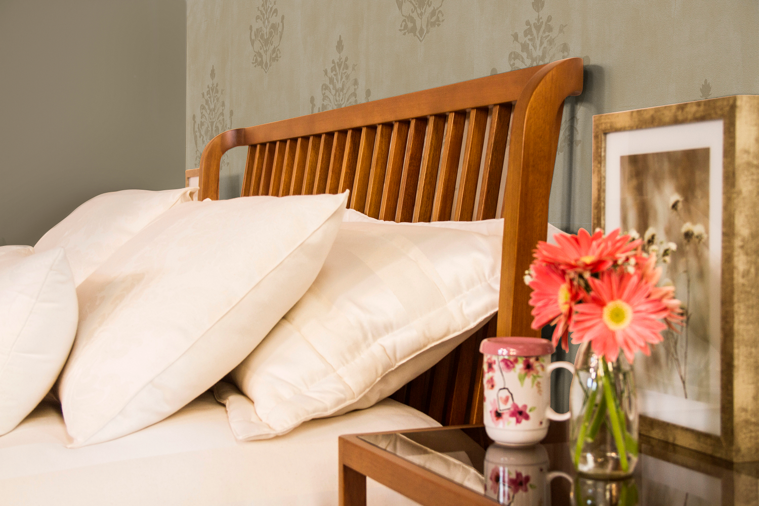 KIEV Bed Queen Size Nogueira