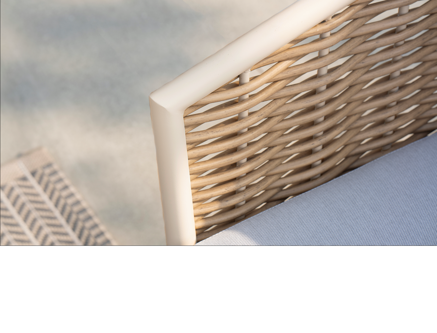 MUSES 5pcs Lounge cSet Ivory White Alum. Frame/10mm Light Natural Wicker/Coconut Fabric