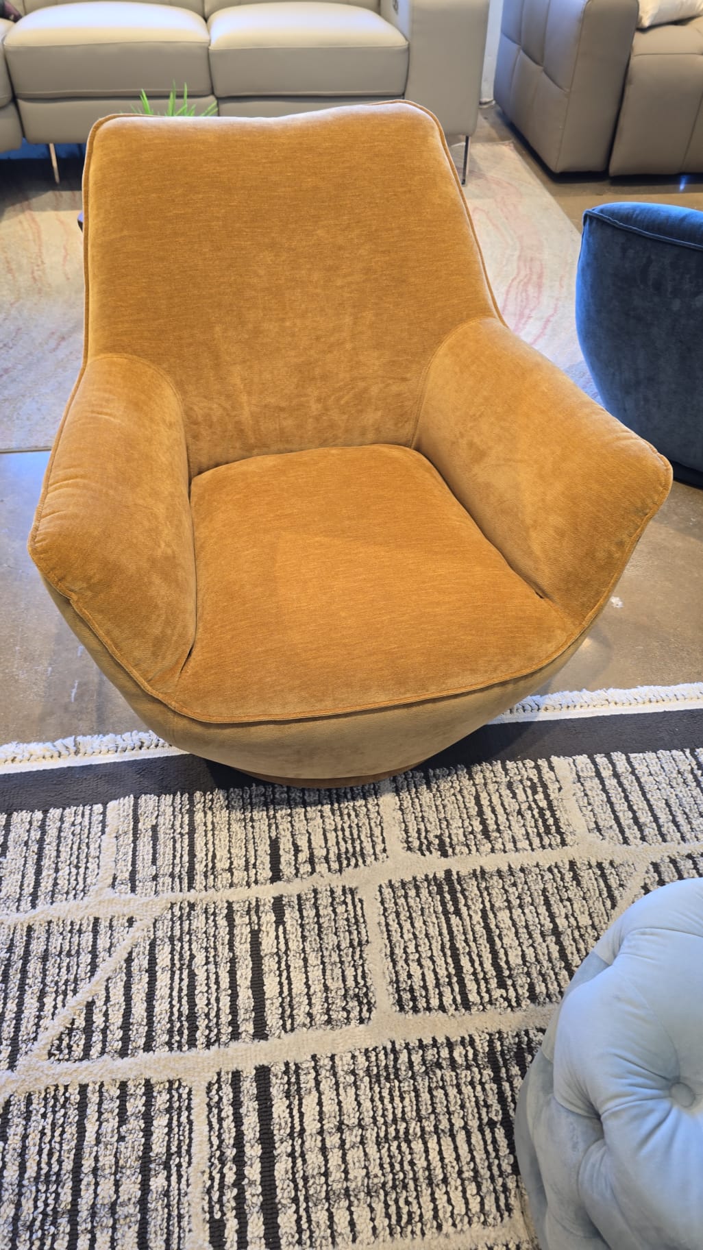 FA-A0434-SCH Swivel Chair CAN-273 Yellow Fennelseed Fabric