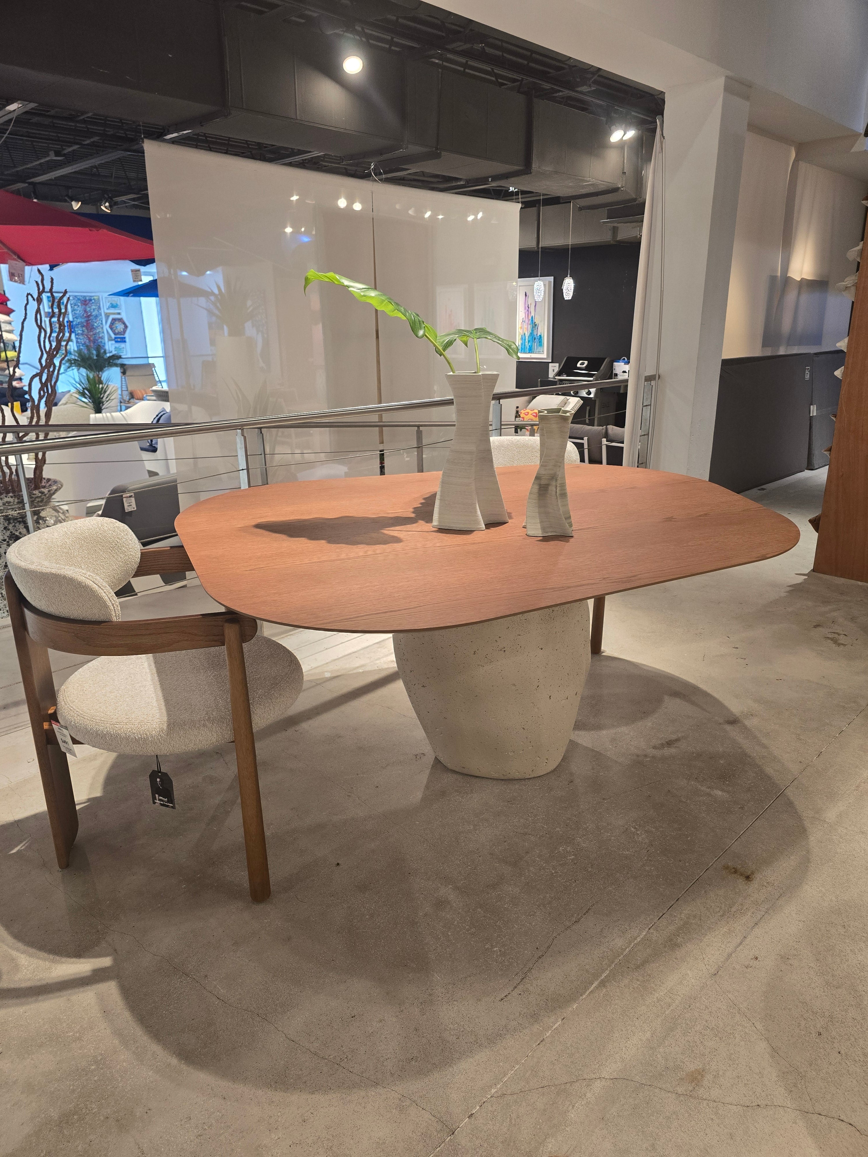 FIONA Dining Table 65" x 52.7" w/ Petra Base Carvalho Amendoa