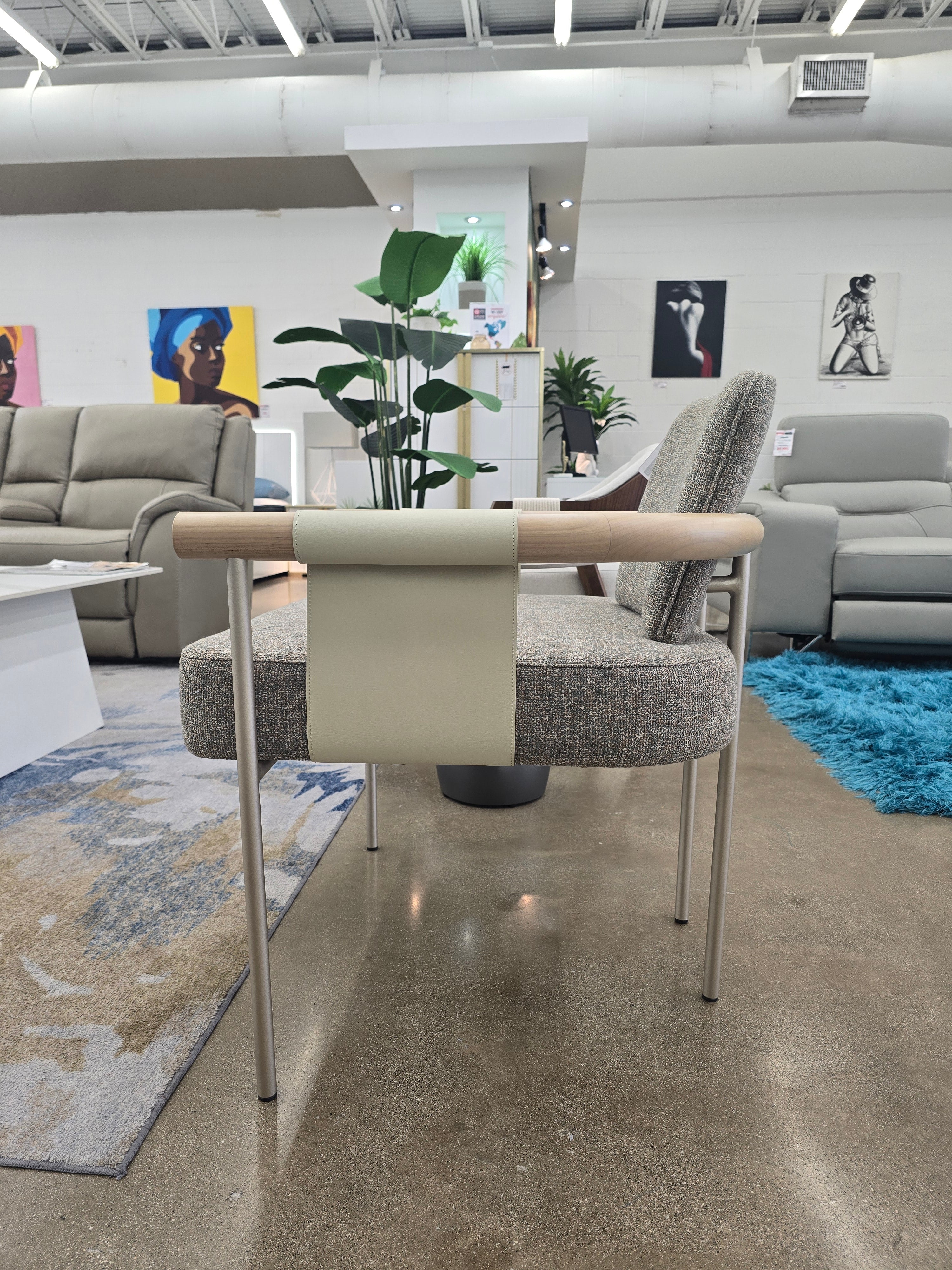 CAD928 COZY Lounge Chair Paja/A-02 Fabric/Beige Leather