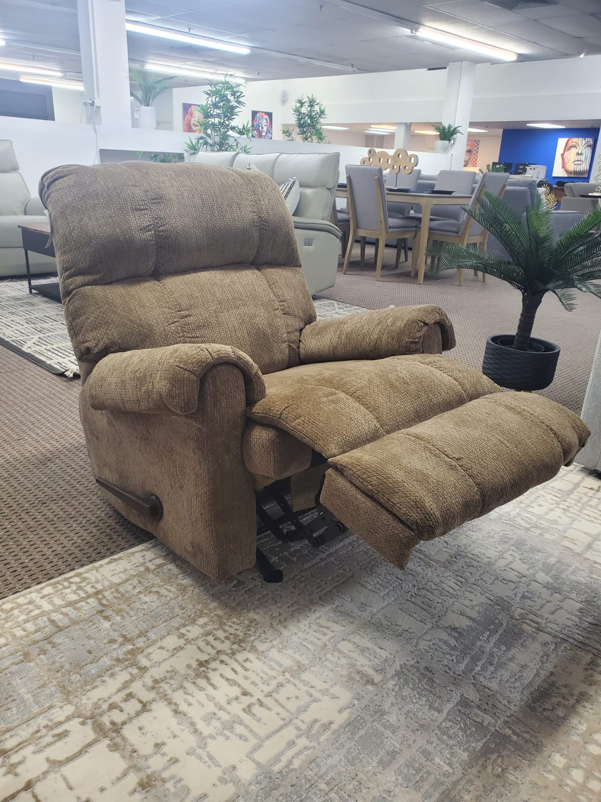 WF8700 - Recliner (Kelly Bark) - 47601