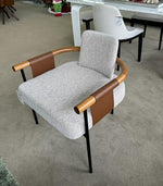 CAD928 COZY Lounge Chair Black Metal/Amendoa /Brown Leather/K579 Fabric