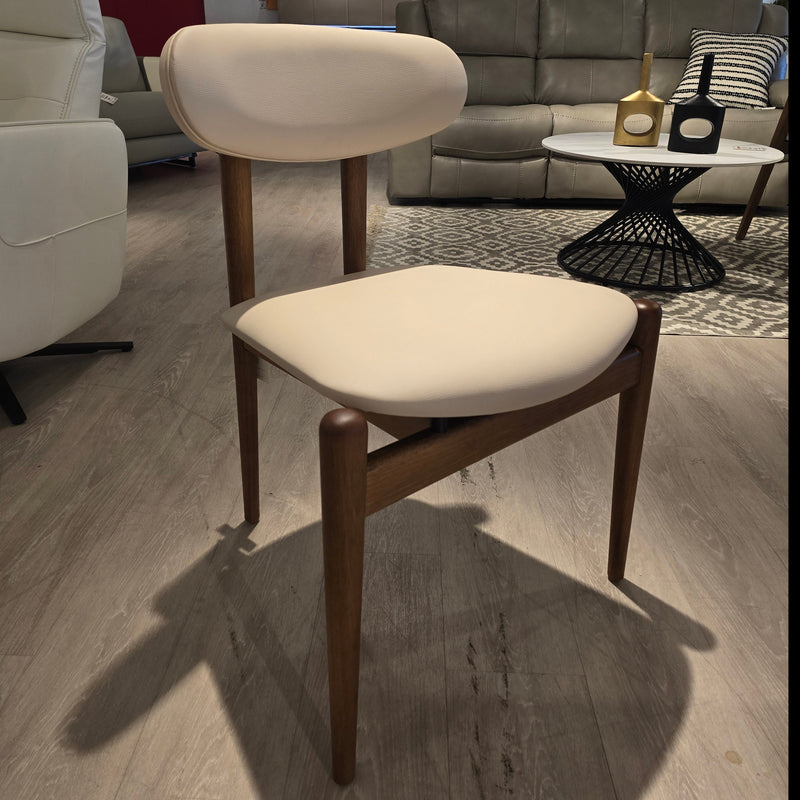 CAD897 MID Chair Amendoa/H-60 Beige Cuerina