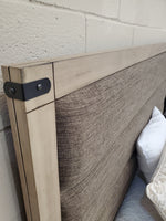 Matteo - Queen Size Bed+Nightstand