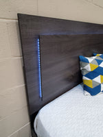 B051 - Full Bed + Dresser + Mirror + Nightstand