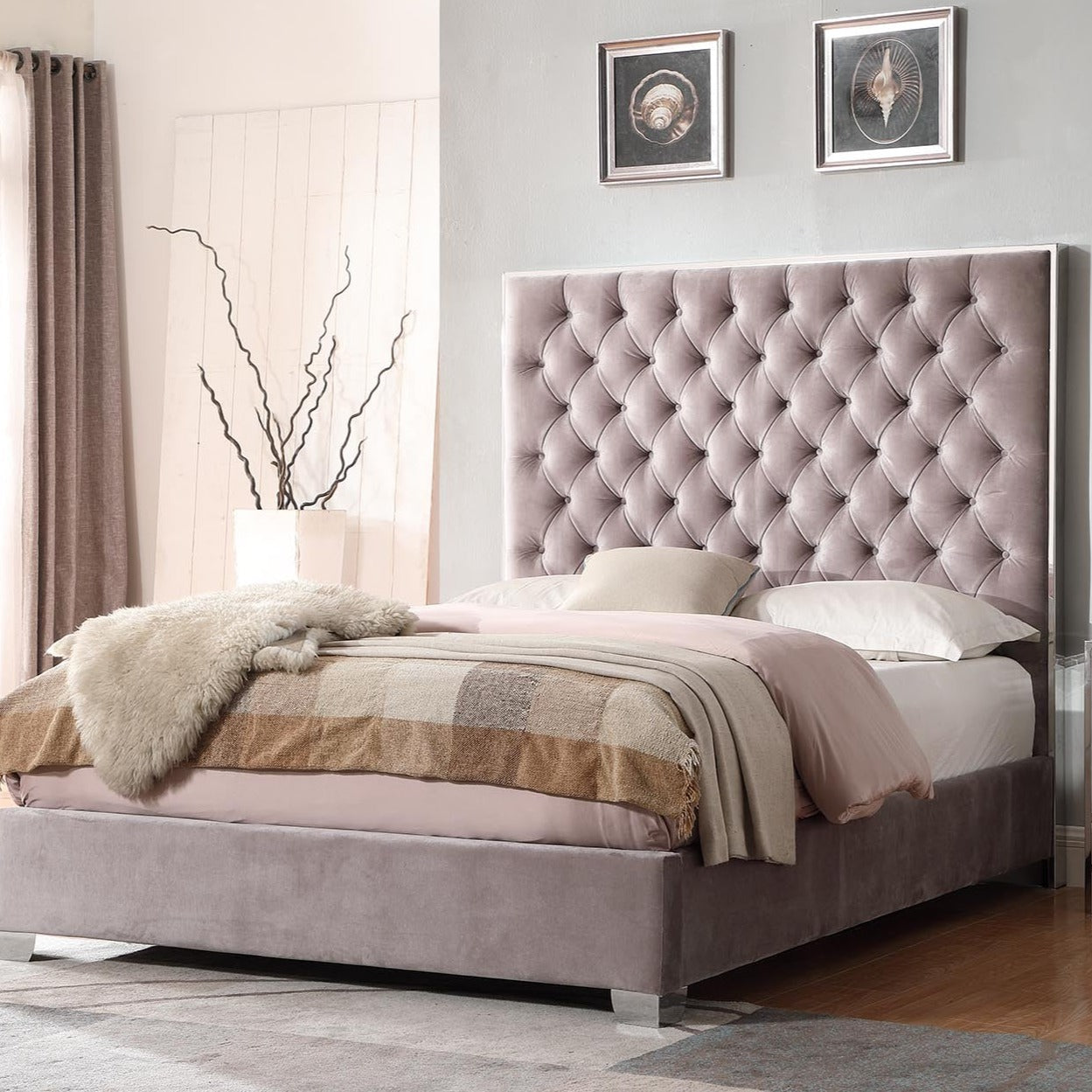 B112 - KIARA King Size Bed - 45676