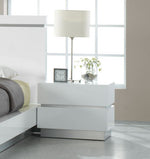 822HG - Queen Bed + Dresser + Mirror + Nightstand
