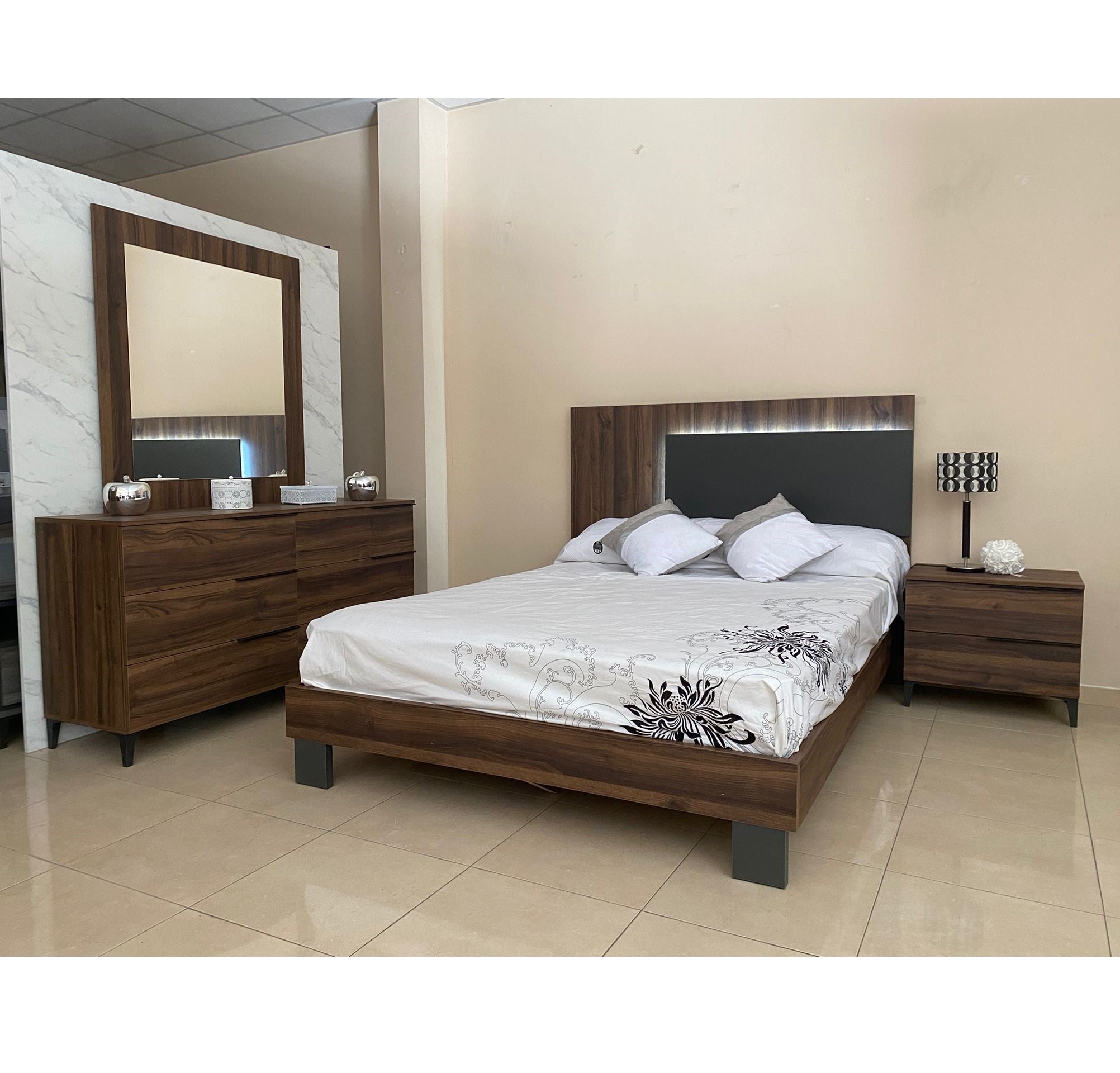 ZZ534 - MARBELLA Nogal Valt Queen Bed+Dresser+Mirror+Nightstand